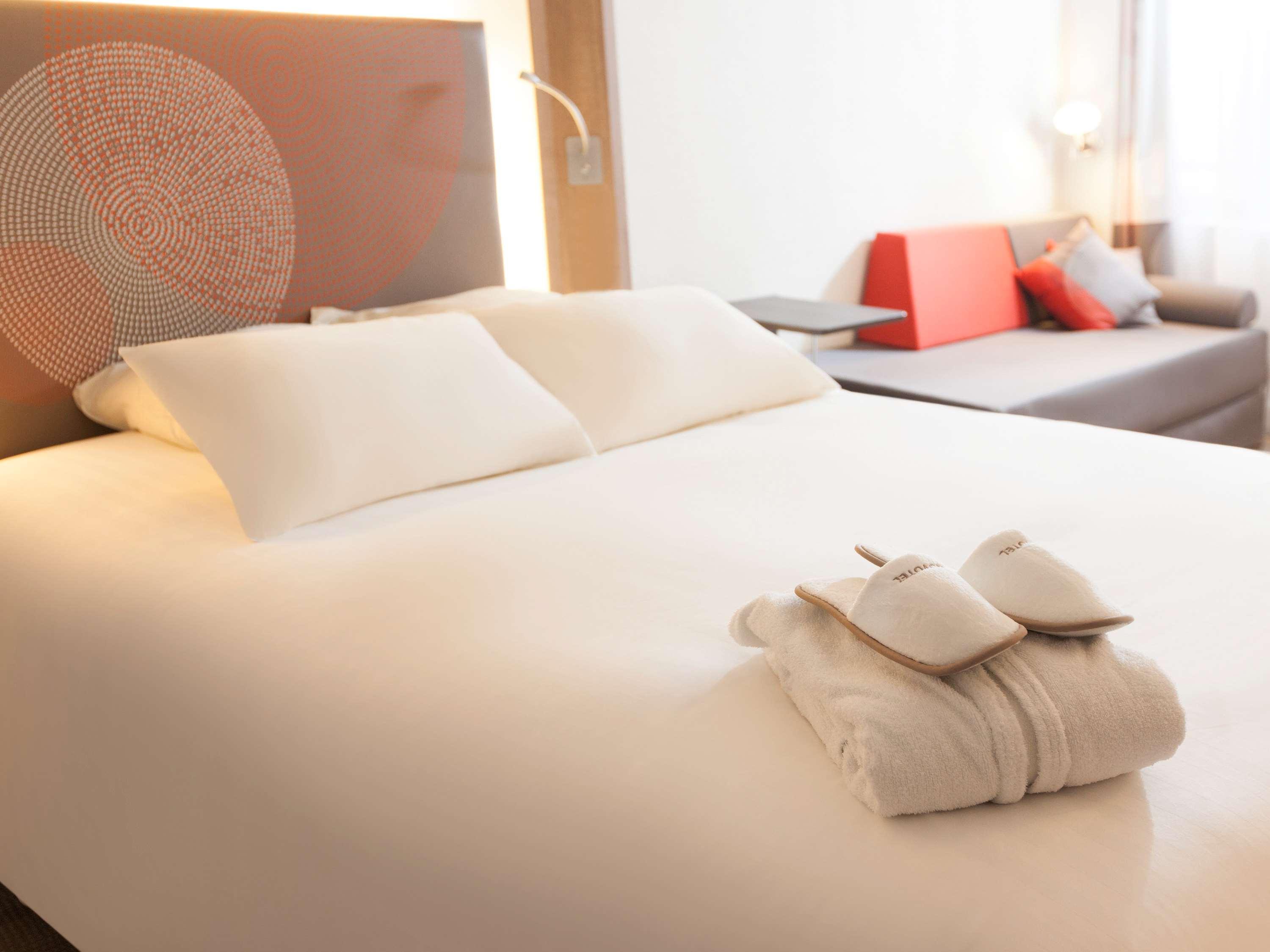Novotel Bangka Hotel & Convention Center Pangkal Pinang Ngoại thất bức ảnh