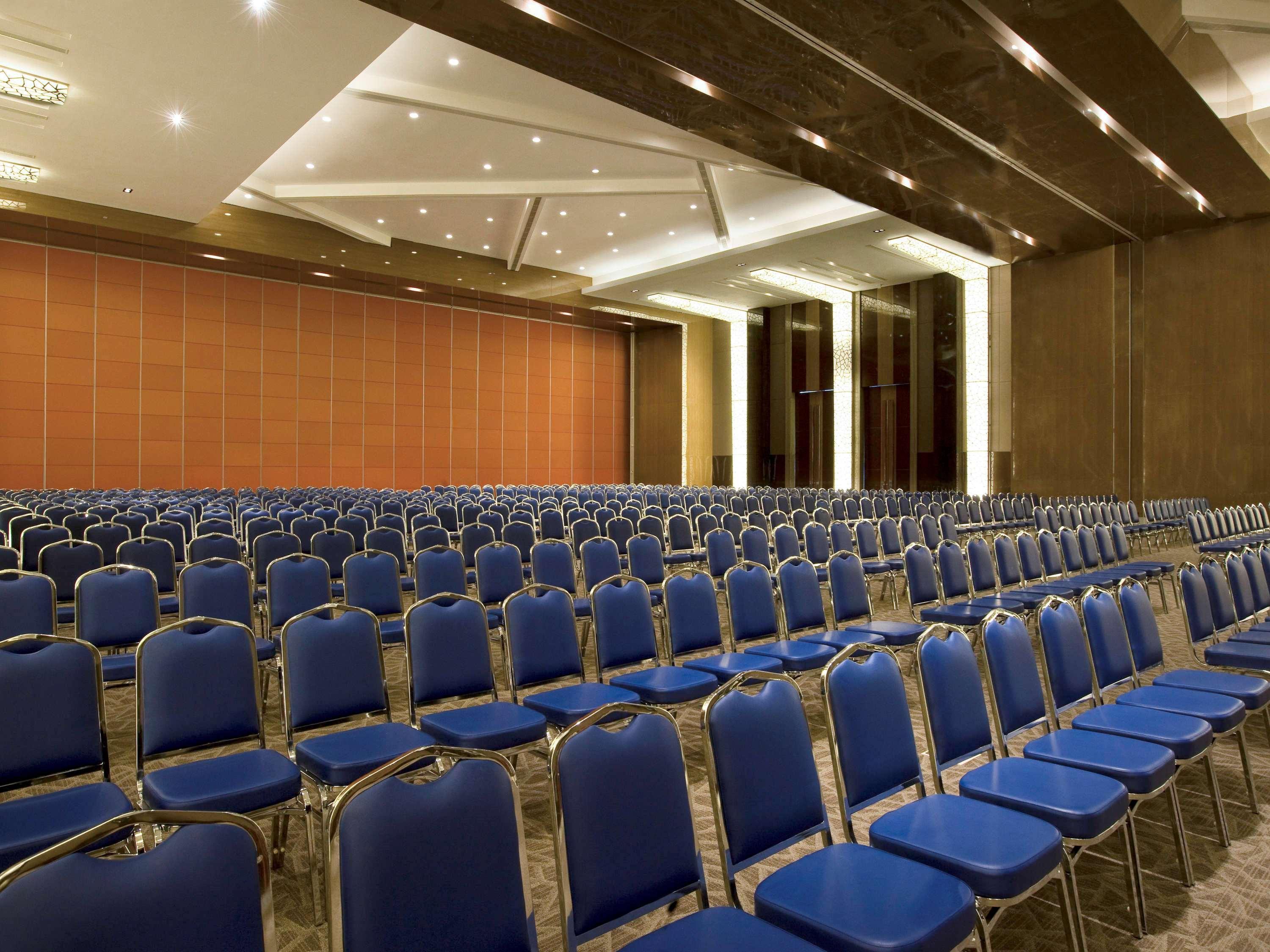 Novotel Bangka Hotel & Convention Center Pangkal Pinang Ngoại thất bức ảnh