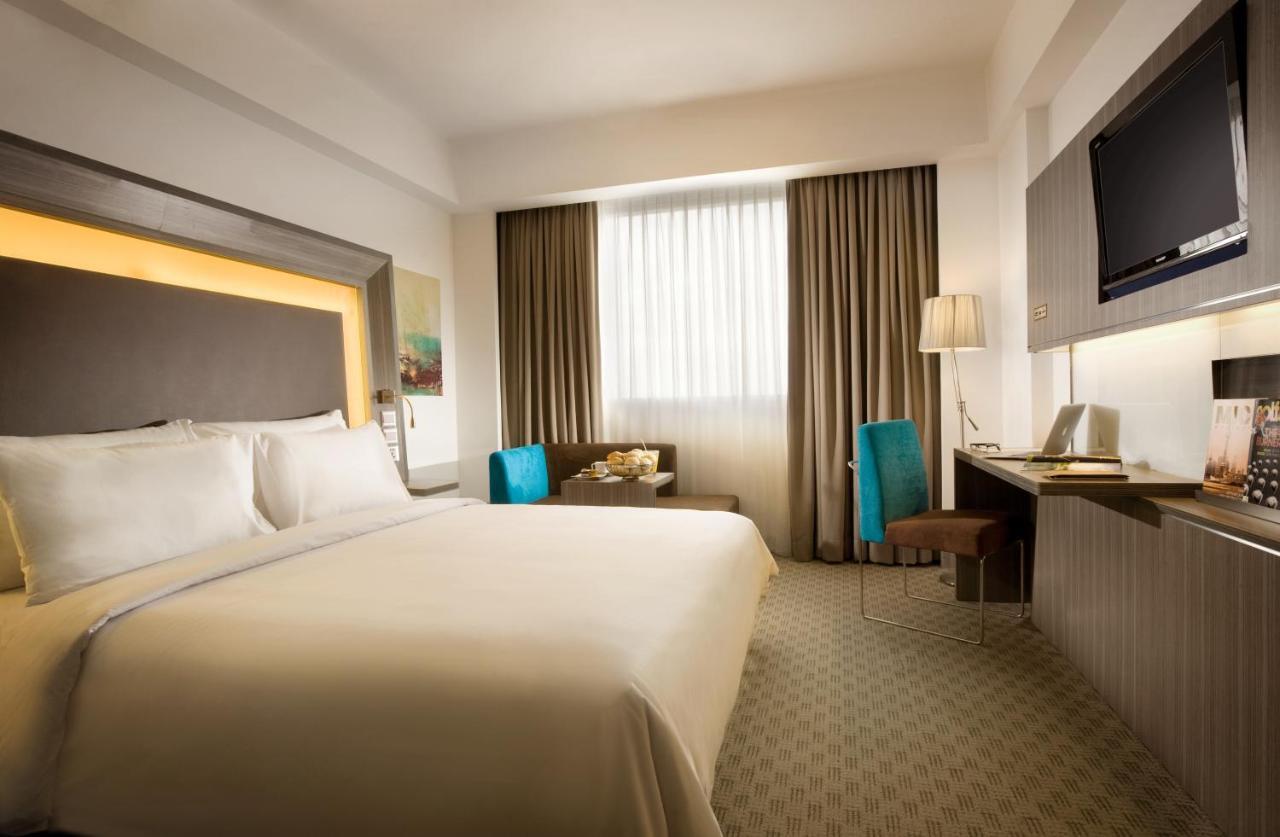 Novotel Bangka Hotel & Convention Center Pangkal Pinang Ngoại thất bức ảnh