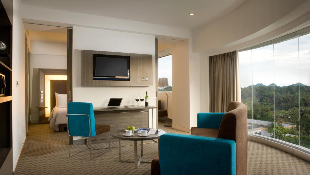 Novotel Bangka Hotel & Convention Center Pangkal Pinang Ngoại thất bức ảnh
